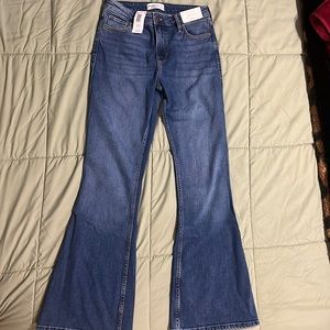 Abercrombie and Fitch The Flare Ultra High Rise Womens Jeans